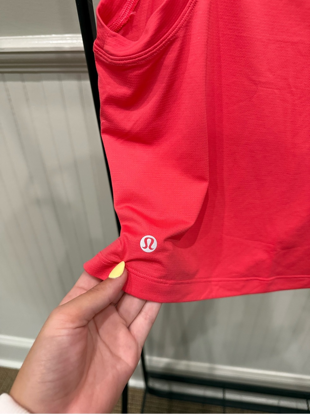 Lululemon Red Loose Fit Tank Top Size 4 - Picture 3 of 5